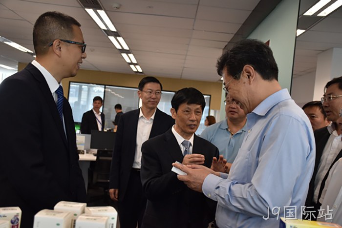 山东省日照市市长李永红一行来J9国际站上海分公司考察调研