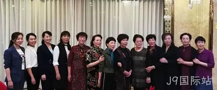 汪月霞率“六连”老战士来J9国际站参观指导