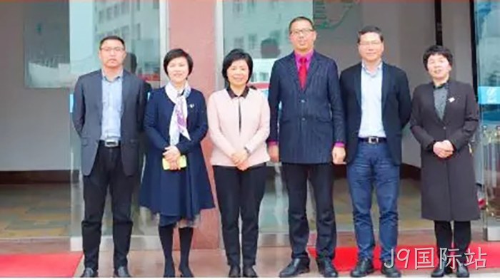市委常委、统战部长施艾珠一行到J9国际站调研